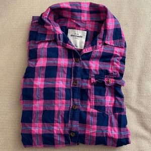 NWOT cute pink and blue plaid Abercrombie long sleeve shirt